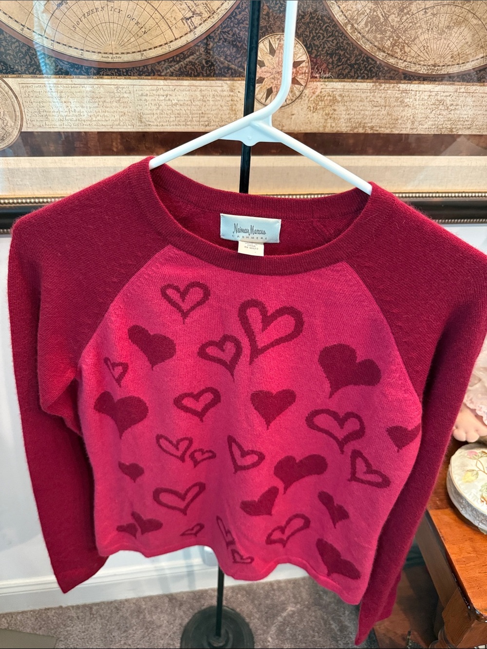 Neiman Marcus Cashmere  Sweater Size Medium